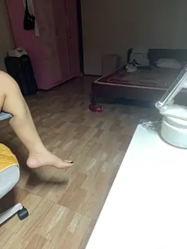 Mina048 webcam