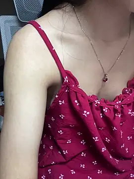 Mina048 webcam