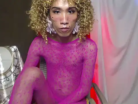 miss_sashi webcam