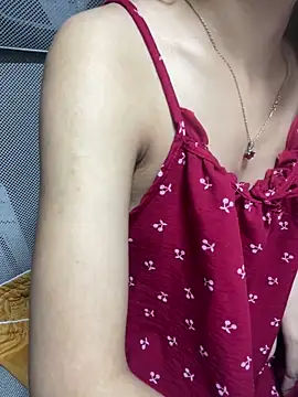 Mina048 webcam