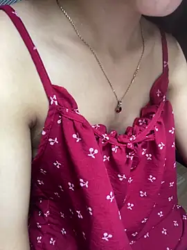 Mina048 webcam