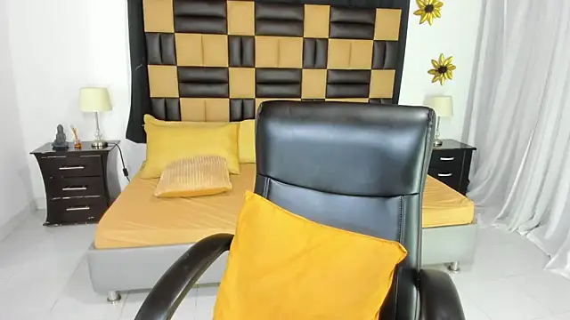 BarbieKano webcam