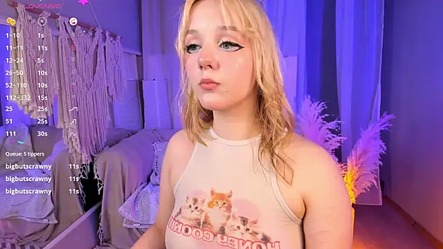 MissBunnyDoll webcam