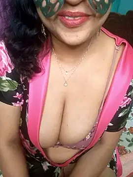 Laaly_Sona webcam