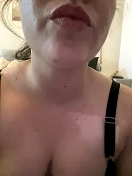 Kendra_Mystika webcam