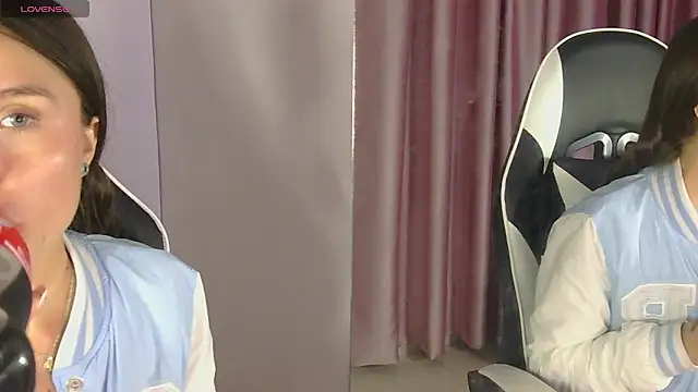 lia_queen22 webcam
