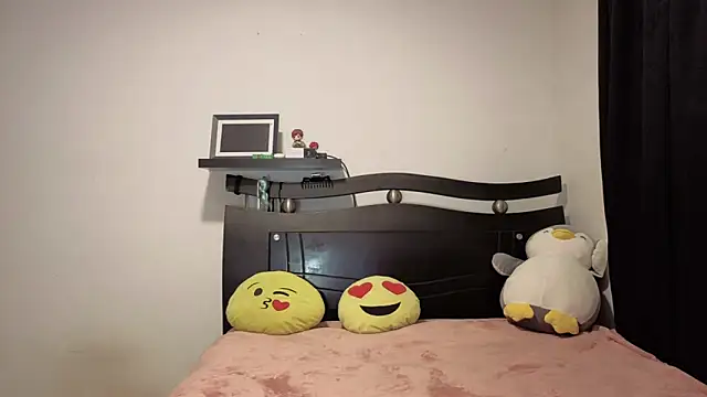 MiaKimky webcam