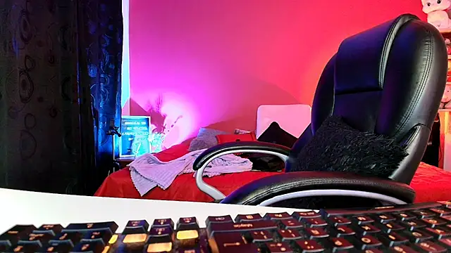 lulubigtitts1 webcam