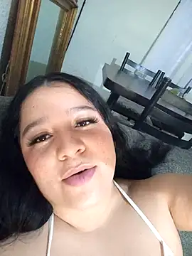 Webcam Model (Leslydeleon23)  is live.Free join now!