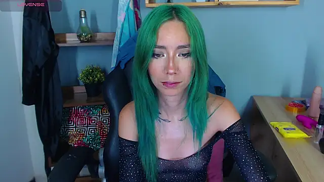 Erika_Stevens webcam