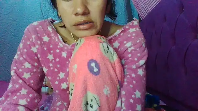 Madow_Lu webcam