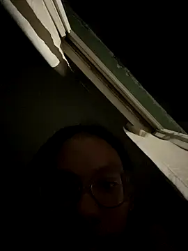 Curly_lily webcam