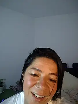 clavelitored webcam