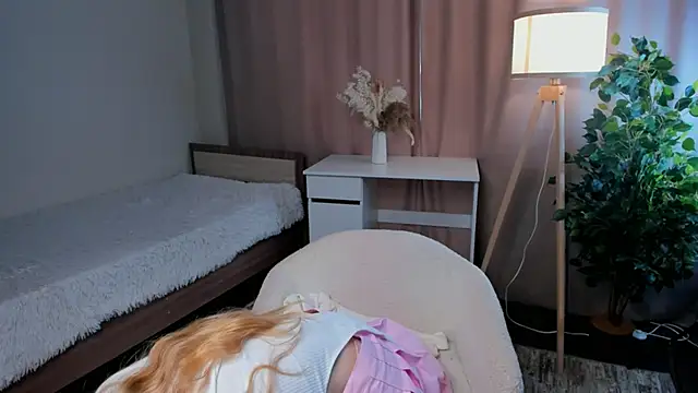 AfraHiggins webcam