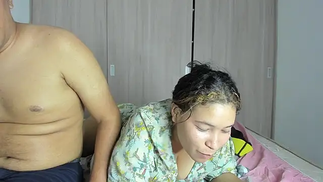 sweets_couple69 webcam