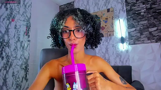 Queen_Cuarxxo webcam