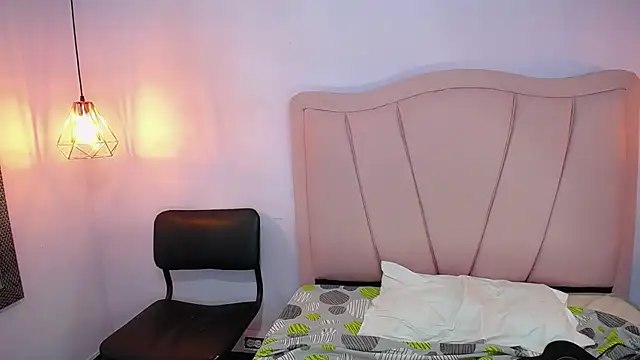 valentinaskinny1 webcam