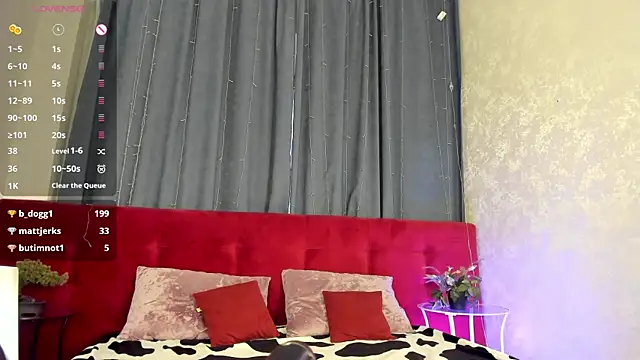 Pink_diablo webcam