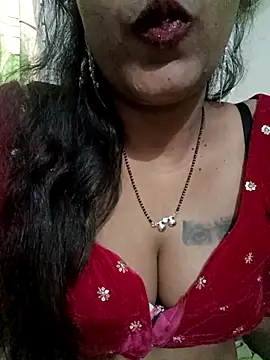 Aarthi_Kannada_Telugu webcam