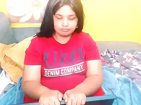 IndianFoxyXXX webcam
