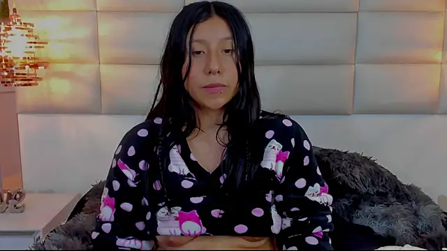 nohemi_louse - Nohemi_louse's free webcam - UK Sex Cams