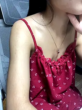Mina048 webcam
