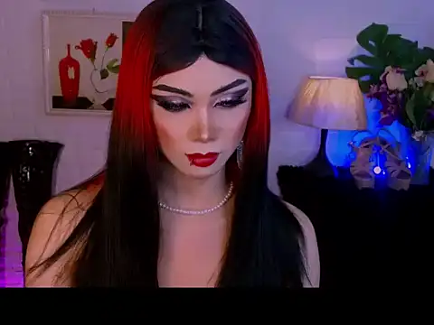 Hugecock_shantall webcam