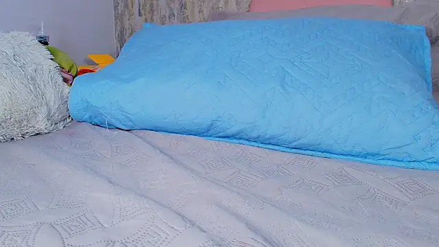 sharlott_miller webcam