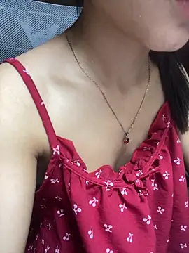 Mina048 webcam