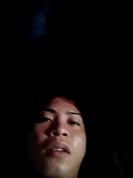 YourHotMenxie18 webcam
