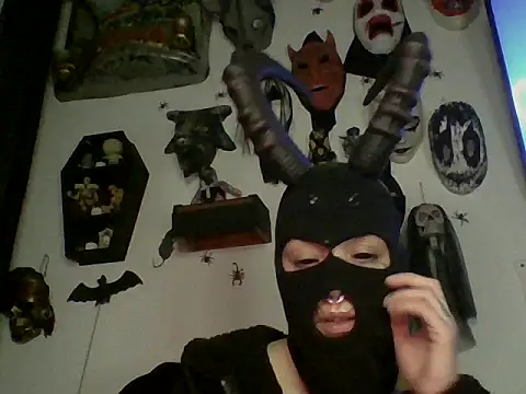 FeticheMacabre webcam