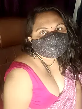 Love-priya webcam