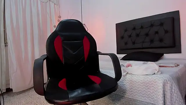 Dusan_Grey webcam