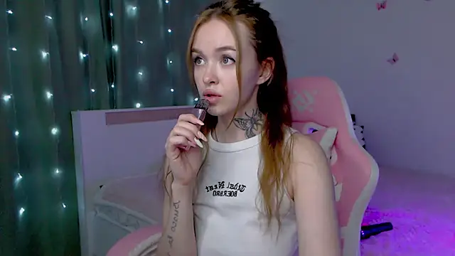 Naughty_Mable