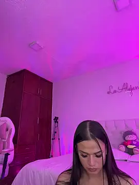 alee_lenoxx webcam