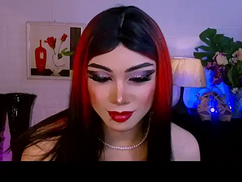 Hugecock_shantall webcam