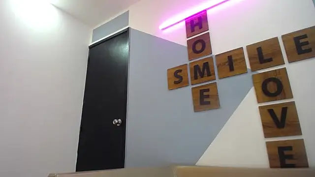 lilith_sm1th webcam