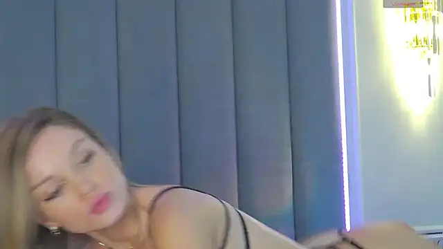 MarilynNova webcam