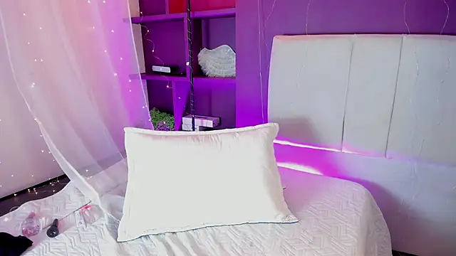 vale_honny - Vale_honny's free webcam - UK Sex Cams