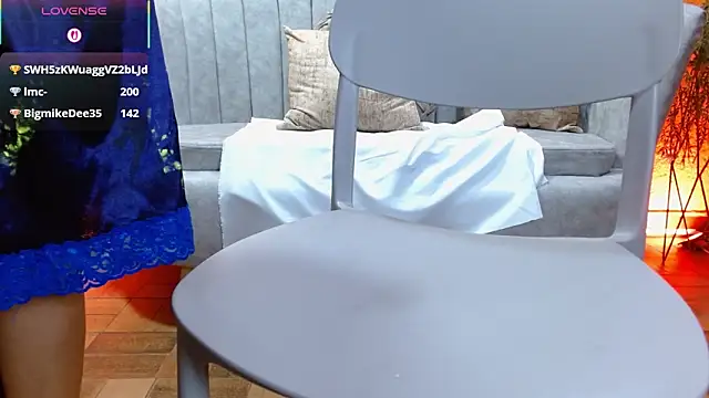 LuccyMilky webcam