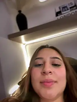 Naughty_arabs's Stripchat show and profile