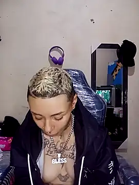 Exoticfive7 webcam