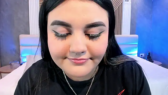 MiaNoire webcam