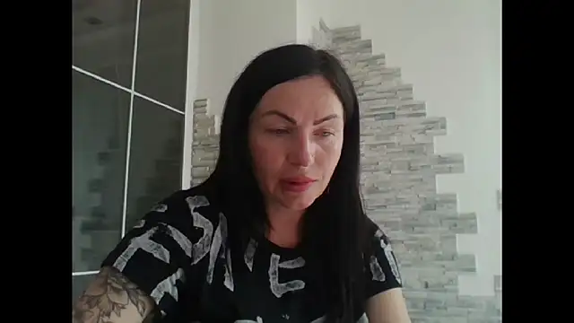MystaLuuna webcam