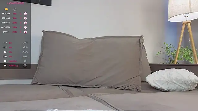 FeliciaTucker webcam