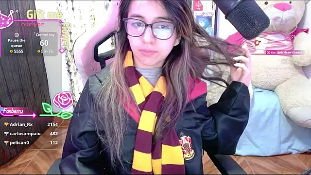 Maggie_Fox3 webcam