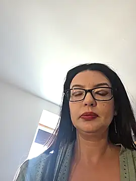 OpheliaZainne webcam