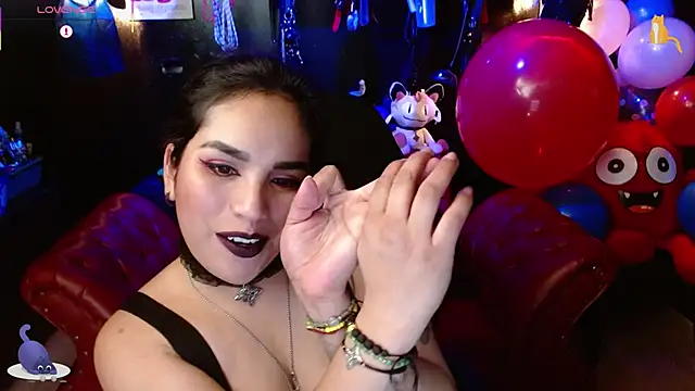 kureiji_hentaii webcam