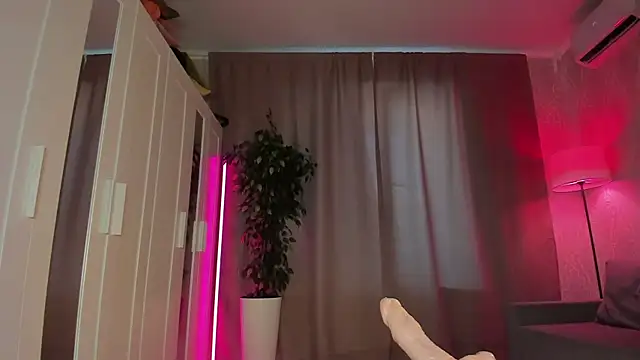 Juicy_Vikki webcam