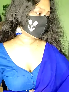 Idhika-Paul webcam